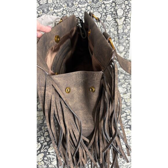 BWESTT Brown Fringe Tote Bag – Western Boho Shoulder Bag – NWT MSRP $138 - Picture 7 of 15